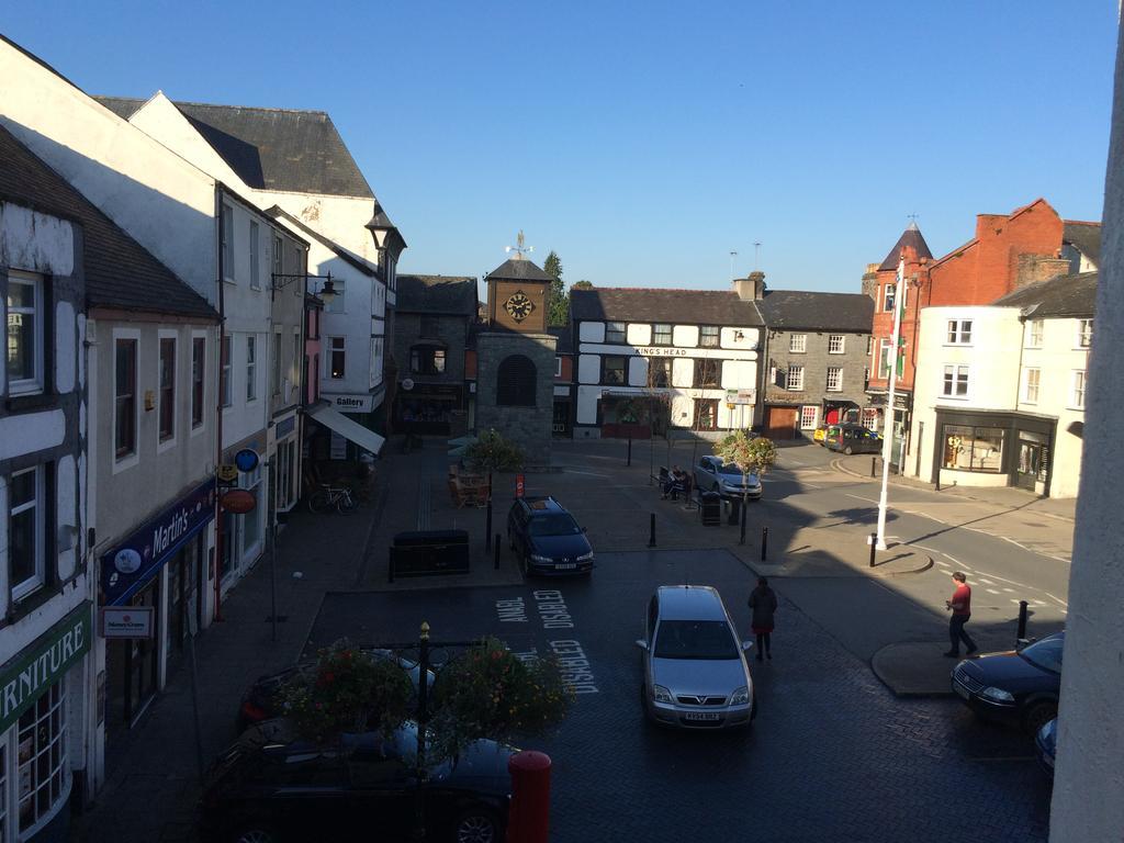 The Eagles Hotel Llanrwst Εξωτερικό φωτογραφία