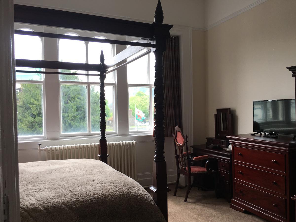 The Eagles Hotel Llanrwst Εξωτερικό φωτογραφία