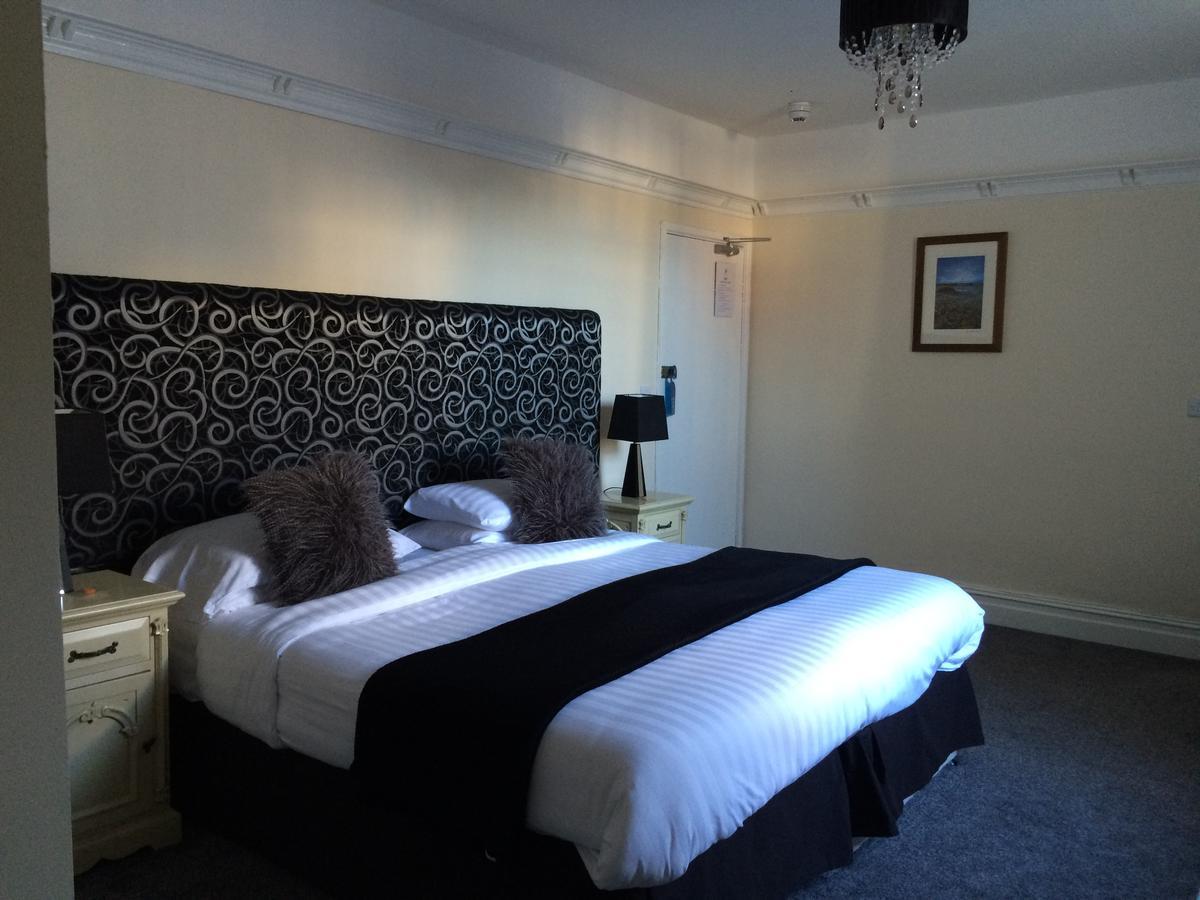 The Eagles Hotel Llanrwst Εξωτερικό φωτογραφία